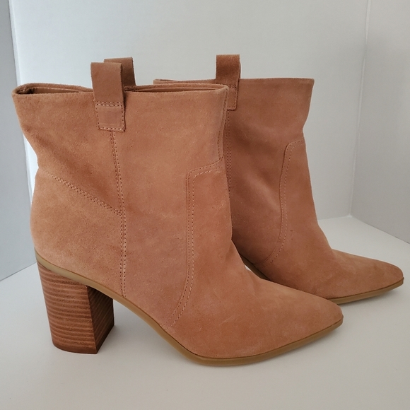 BCBGeneration Jayda Suede Bootie Size 10 - Picture 1 of 4